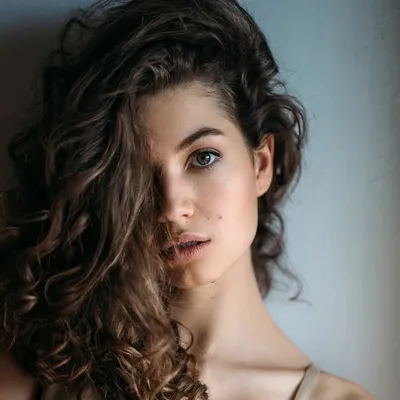 Eva Bo profile