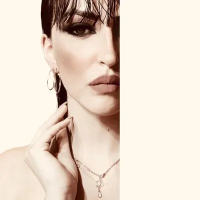 Evelina De Simone profile