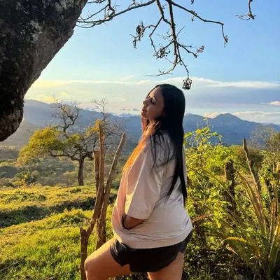 Eveling Leonela profile
