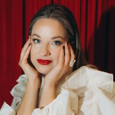 Evita Kausa profile