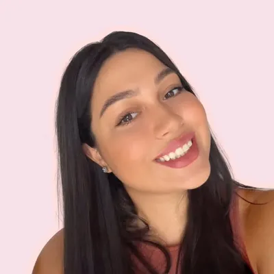 Maya | Social Media Manager and Strategist | IG & YouTube profile