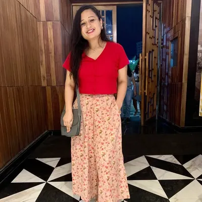 Vritika Rawat profile
