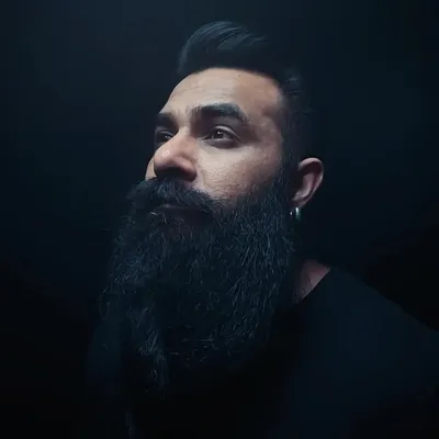 Ezra Helios profile