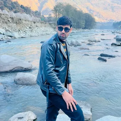 FaRhaN ♠️