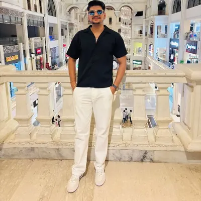 Ravi🧿 || Food Blogger || profile