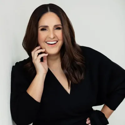 Ramona Cruz-Peters profile