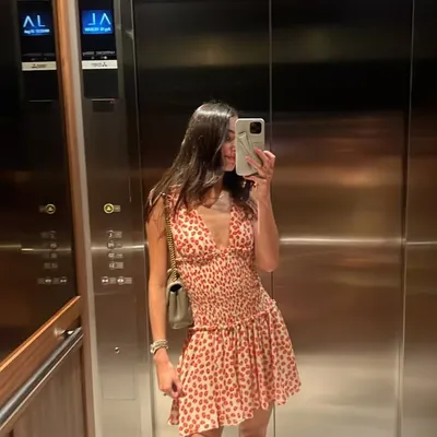 Faby Robles profile