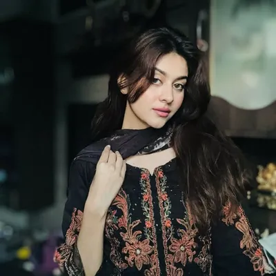 Aishmeen Kaur Gill profile