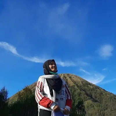 Mom of three profile