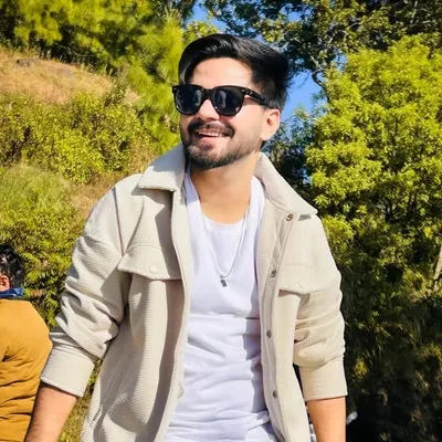 Faiz Khan profile