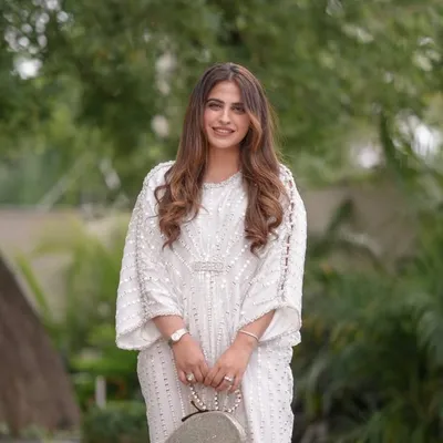 Faiza Saqlain profile