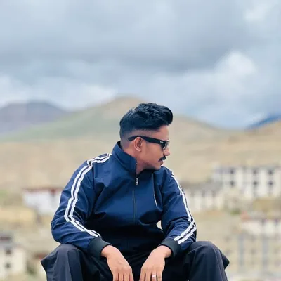 Faizi profile