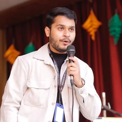 Aadarsh Singh Tomar | Travel | Fashion profile