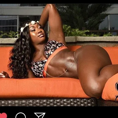 Fan Page For @iamnayfit 🥰❤️‼️ profile