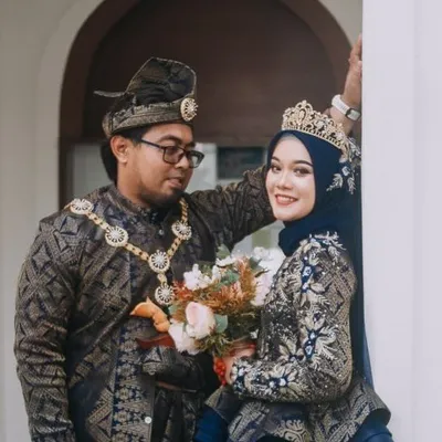 Fara Fadzill profile