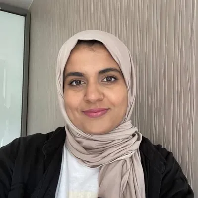 Farah - product market validation coach profile