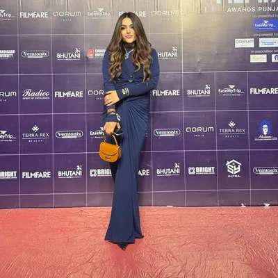 Farah Sanjana profile