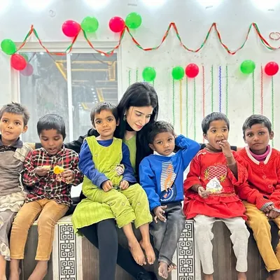 Syeda Farheen Gillani profile