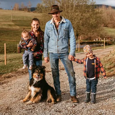 Katka, René a dvaja malí farmári 👦👧 profile