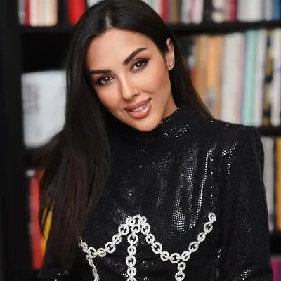 Farnaz Salmani profile