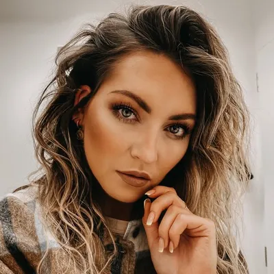 ROMINA MARLEY profile