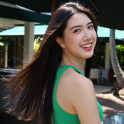 V I V I A N L A I 🌻 肥 肥 人 profile