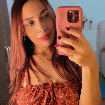 Fatima Salinas profile