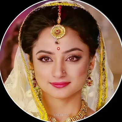 Fc Madirakshi Mundle profile