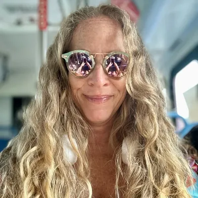 Dr Felicia Stoler profile