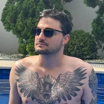 Felipe Neto ๐ฆ profile