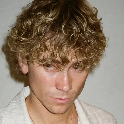 Felix Sandman profile