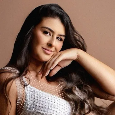 Fernanda Taveira profile