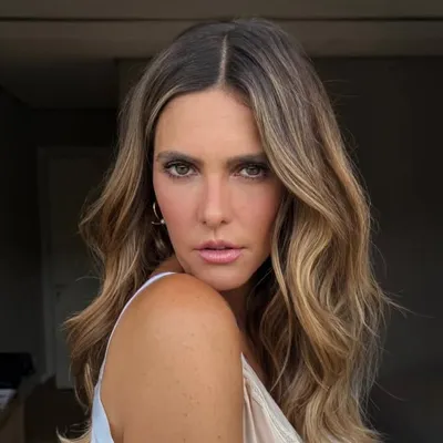 Fernanda Lima profile