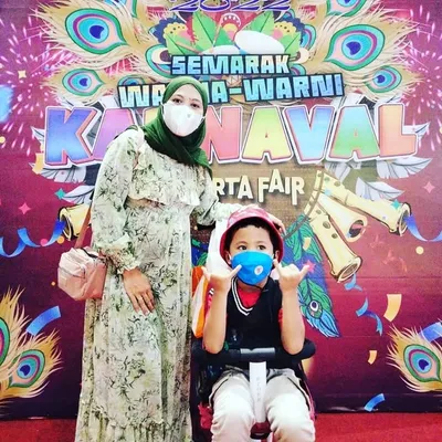 Efi Suharwanti profile