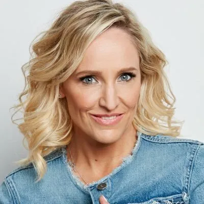 Fifi Box profile