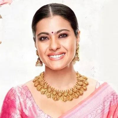 ✨FILMY SITAARE✨ profile