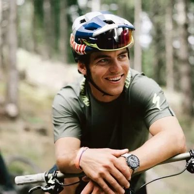 Finn Iles