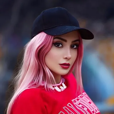 Helia Farsi | هلیا فارسی profile