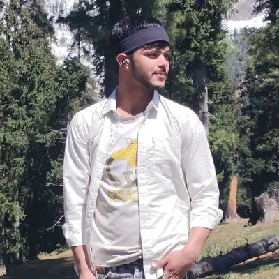 Fardous Kashmiri profile