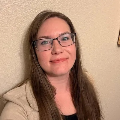 Tarah | Wellness + Mom Life profile
