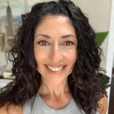 Christine Mayoral profile