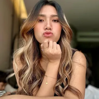 Fivi Aristia Siahaan profile