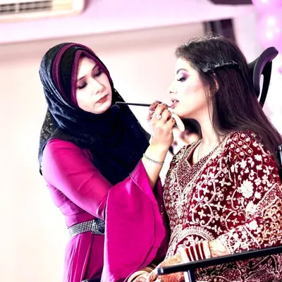 Nasreen Faiyaz Make up & Hair Artist profile