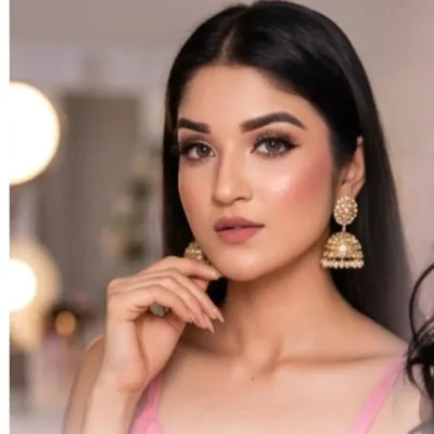 Karishma | makeup artist profile