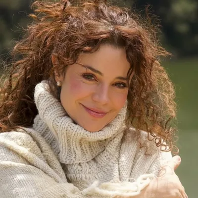 Flora Martinez profile