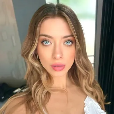 Flor D’Angelo profile