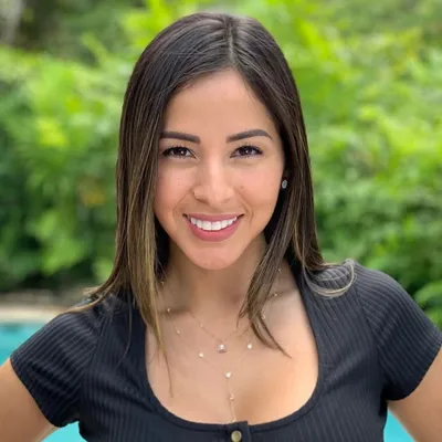 FLOR GUERRERO profile
