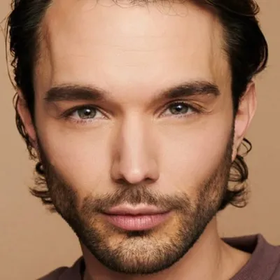 Florian Füll | Hair & Makeup Tutorials profile