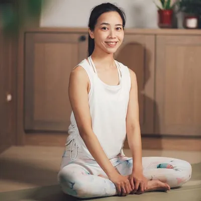 Flow With Katie 凱蒂瑜伽 profile