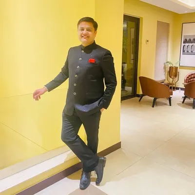 Govind Mehrotra profile
